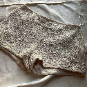 Zara short with pearl detail size S